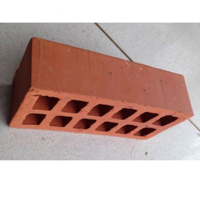 gach-12-lo-xay-khong-trat