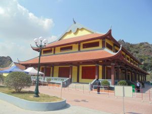 gach-ngoi-xuan-hoa-ha-noi-cung-cap-san-pham-thi-cong-khu-di-tich-bach-dang-giang